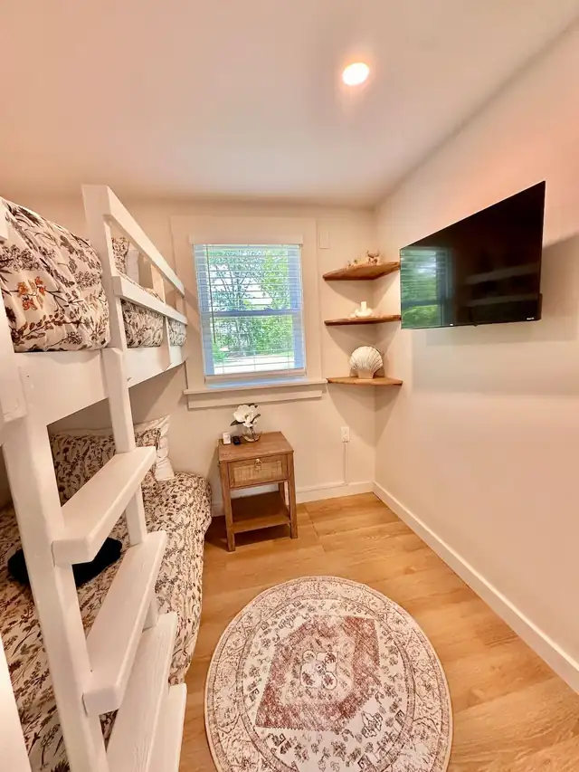 Coral Coast Cottage: bedroom 2